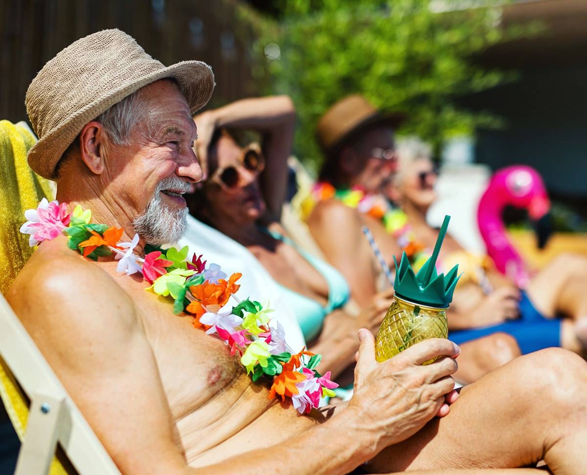 Have a Sun Safe Summer: Tips for Seniors Who Love the Beach